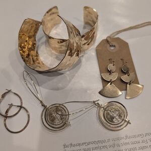 Gold-Tone Hammered Cuff & Earrings Set - Women Jewelry Earrings